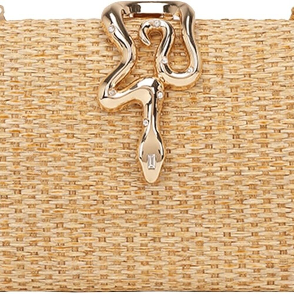 Chic Handwoven Straw Clutch Purse with Snake Clasp - Beach Vacation Essential